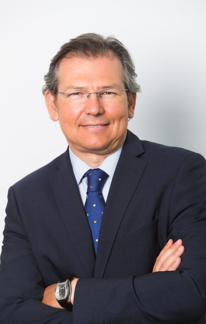Rafael Garcia director general LMS