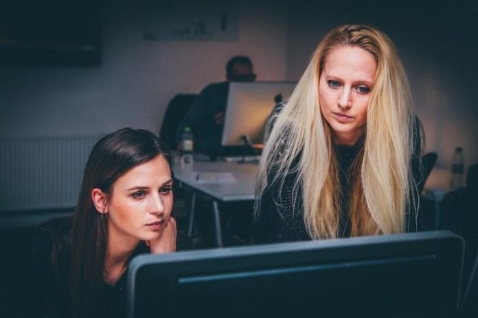 Chatbots - Revista Pymes - BlueCaribu Chatbots - Revista Pymes - Tai Editorial - España