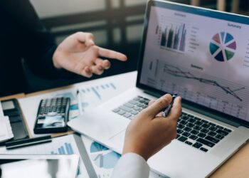 factura electrónica - Revista Pymes - TAI Editorial - España