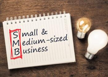 Smart IOutsourcing - Revista Pymes - Informe Wolters Kluwer - Tai Editorial España